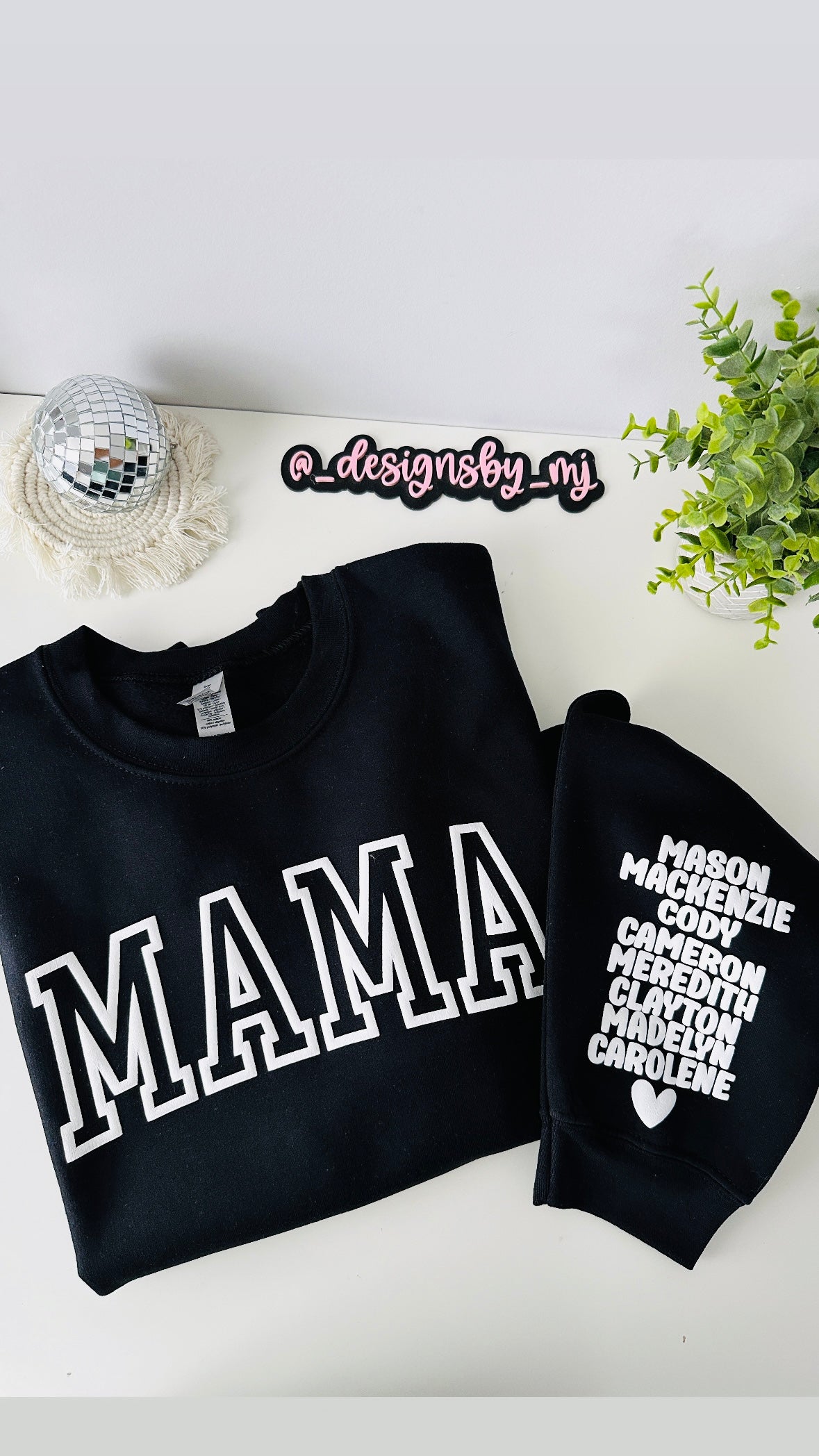 Mama Puff Print Sweatshirt with Children's name on Sleeve